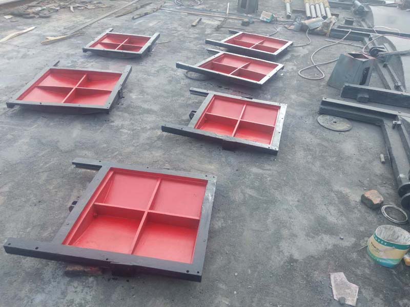 ����բ��