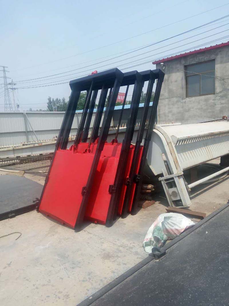 ����բ��